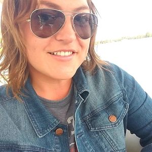 Meet your Posher, Roxie